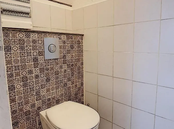 A La Devino Lejlighed *