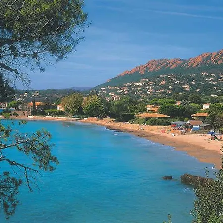 Апартаменты A La Devino Фрежюс