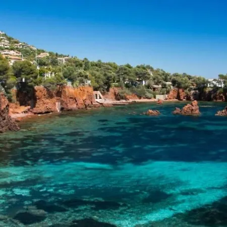 A La Devino Apartment *