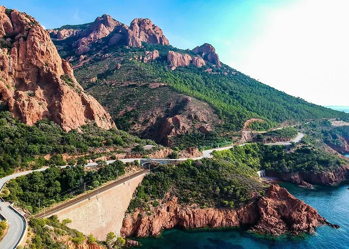 A La Devino Frejus